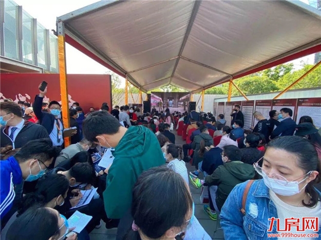 疯狂！排队刷卡！多盘爆卖！龙岩人正在报复性买房！——九房网