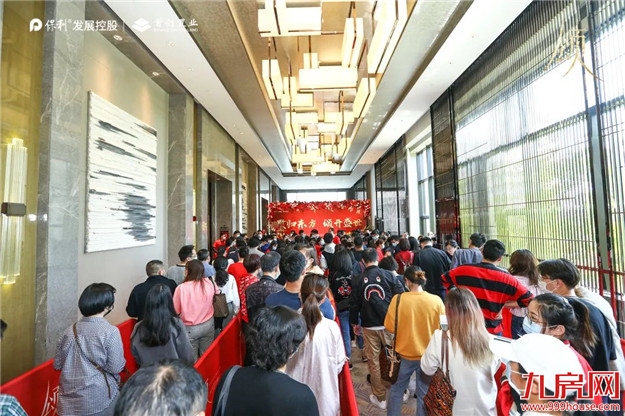 疯狂！排队刷卡！多盘爆卖！龙岩人正在报复性买房！——九房网