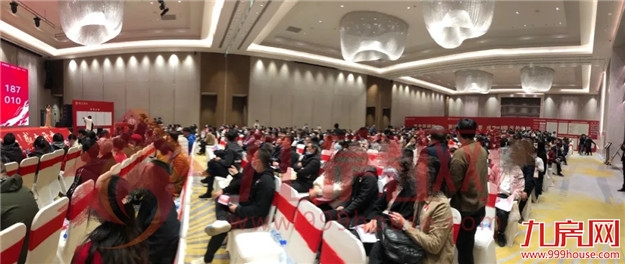 现场直击！244套！时隔半月！璞玉滨江再度开盘，依旧火爆！——九房网